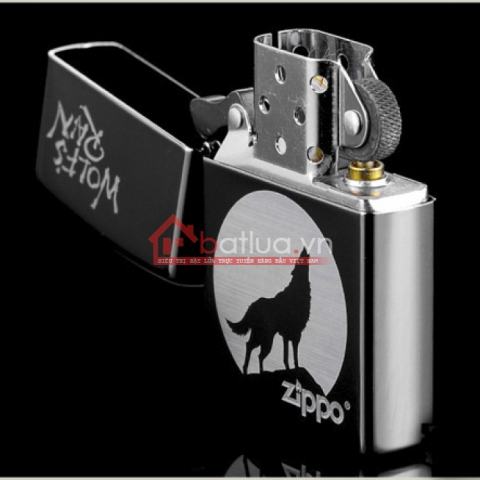 Bật lửa Zippo chính hãng đen Chó sói hú trong đêm