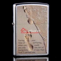 Bật lửa zippo chính hãng họa tiết bàn chân trên cát - Mã SP: BL09912