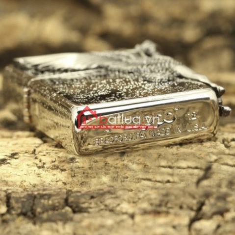 Bật lửa zippo chính hãng họa tiết ngựa thiên thần cạnh sườn phiên bản bạc