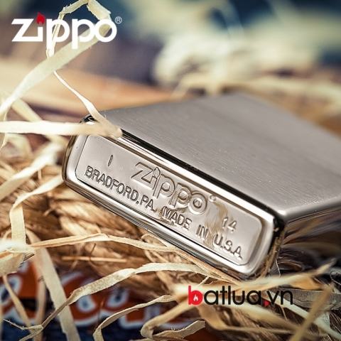 Bật lửa Zippo chính hãng xước sói hú