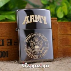 bật lửa zippo den bóng khắc logo Mỹ ARMY - Mã SP: ZPC1487