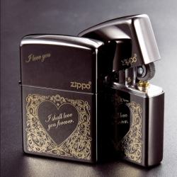 Bật lửa Zippo gương đen khắc hình trái tim - Mã SP: ZPC0484