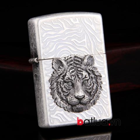 Bật lửa Zippo khắc nổi hình đầu hổ