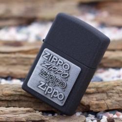Bật lửa Zippo sơn mài đen khắc huy chương Zippo - Mã SP: ZPC0527