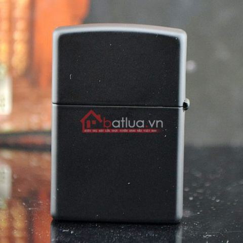 Bật lửa zippo ZP 28.882 logo đầu lâu chính hãng sơn sần 2015