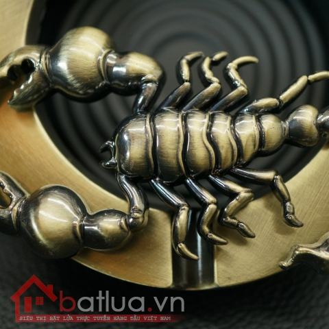 Gạt tàn thuốc nắp đậy khắc hình con bọ cạp độc đáo sắc nét