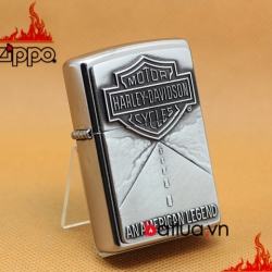 Zippo Chính Hãng Bạc Gắn Huy Hiệu Xa Lộ Harley Davidson - Mã SP: ZPC1326