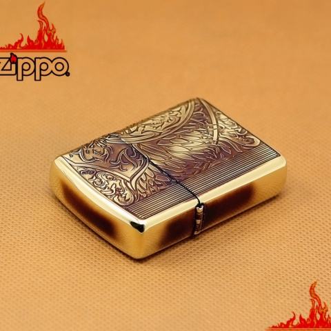 Zippo Chính Hãng Màu Vàng Đốt Khắc Hình Hổ Cùng Hoa Văn Tinh Xảo Vỏ Dày