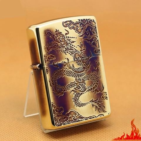 Zippo Chính Hãng Màu Vàng Đốt Khắc Rồng Mây Mặt Trước