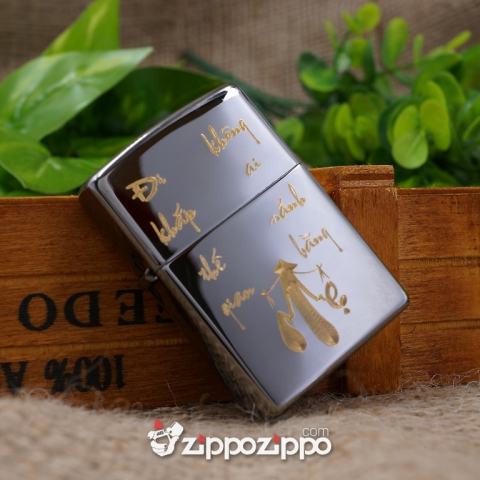 Zippo Đen Bóng Khắc Chữ Đi KHắc Chữ MẸ Mạ Vàng