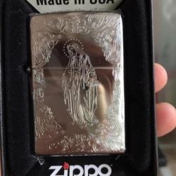 zippo khắc hình đức mẹ mầu bạc - Mã SP: ZPC1663