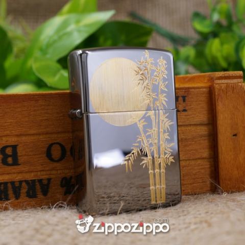 Zippo Màu Đen Bóng Chạm KHắc Tre Làng