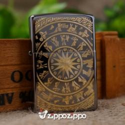 Zippo Màu Đen Bóng Khắc Hoa VĂn Trống Đồng Mạ Vàng - Mã SP: ZPC1509