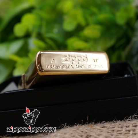 Zippo vàng bóng khắc hoa văn
